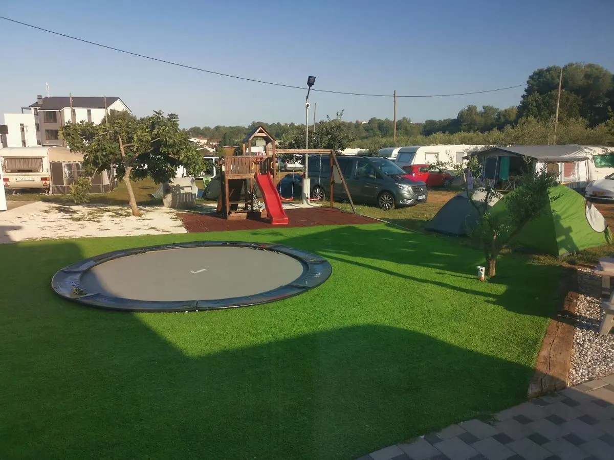 מלון באניולה Camper For Two